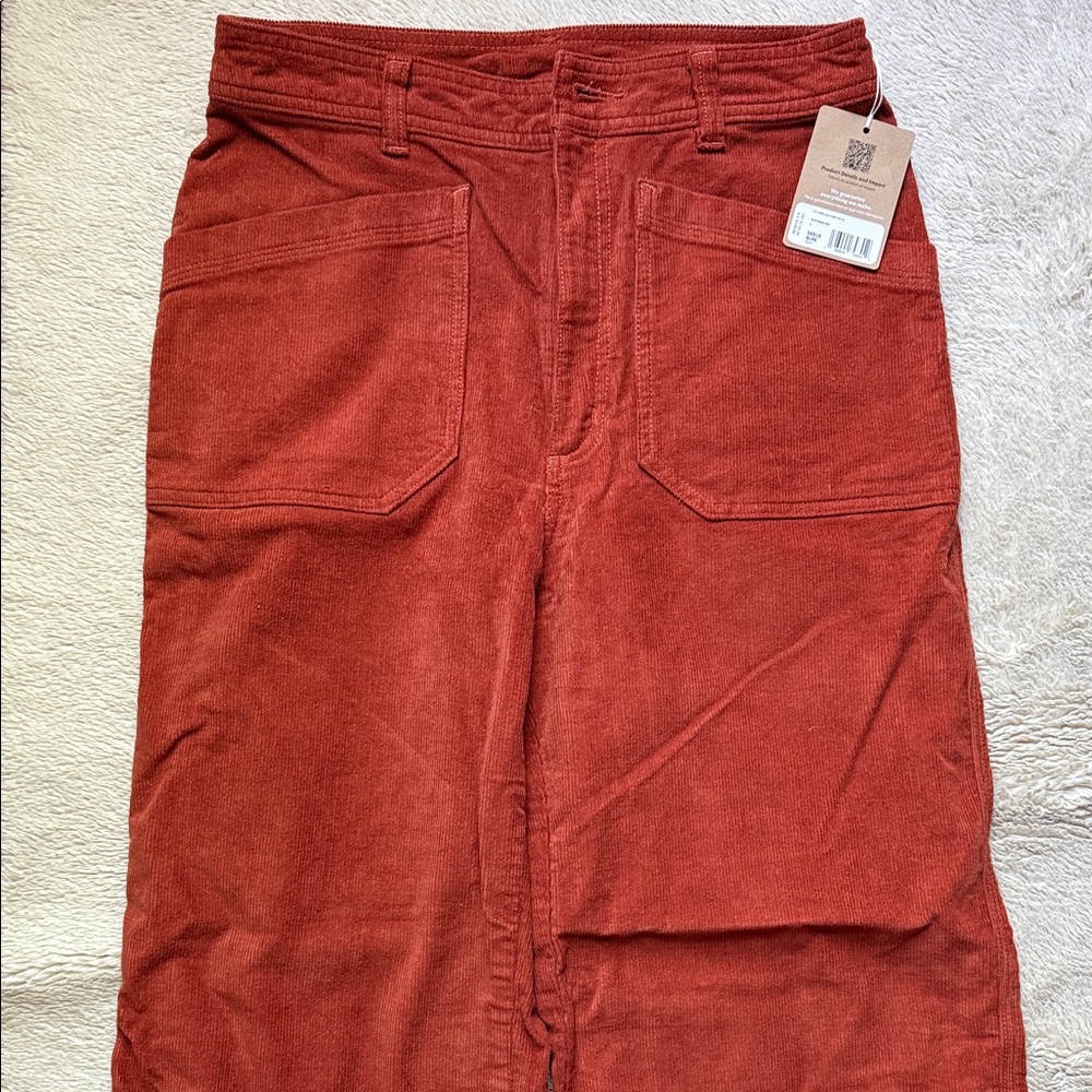 Patagonia wide leg corduroy pants with Front Patch Pockets. Burnished red. Size8